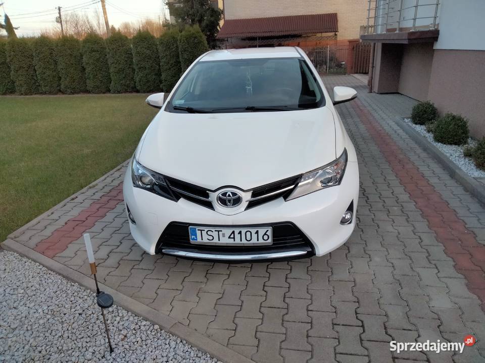 Toyota Auris niski przebieg nieuszkodzony Starachowice