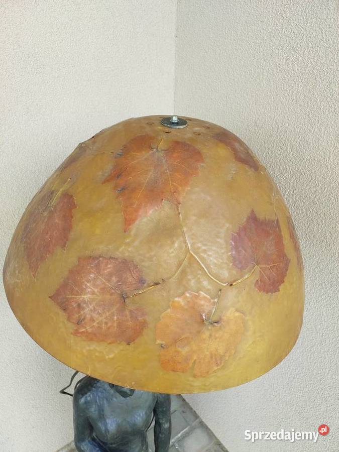 Nietuzinkowa klimatyczna lampa podłogowa Tczew