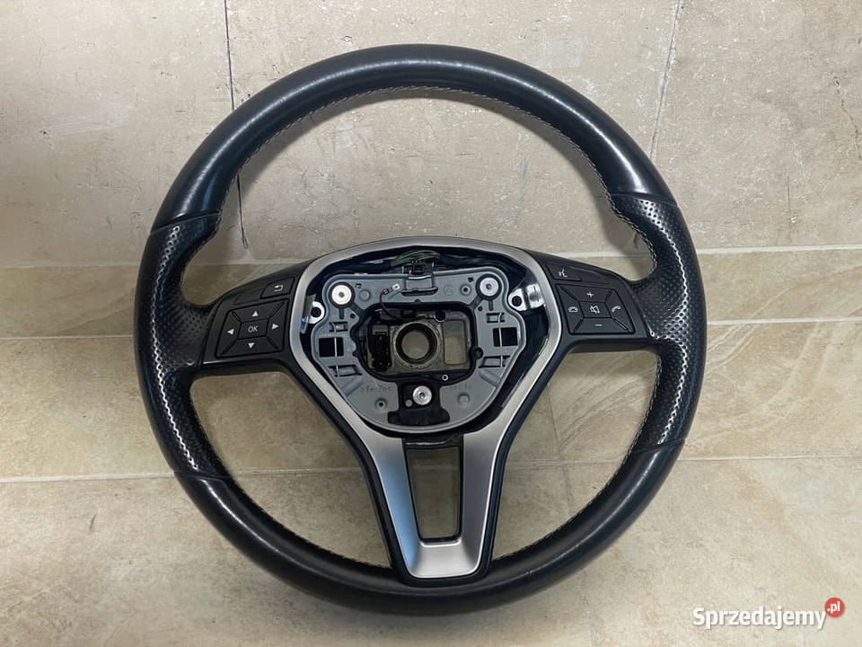 KIEROWNICA SKÓRZANA MULTIFUNKCJA MERCEDES W246 osobowe Kierownice
