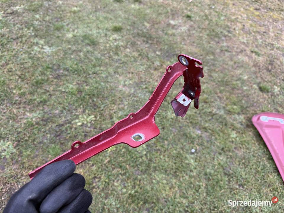 Maska Peugeot 2008 2018 uszkodzona osobowe Kamyk