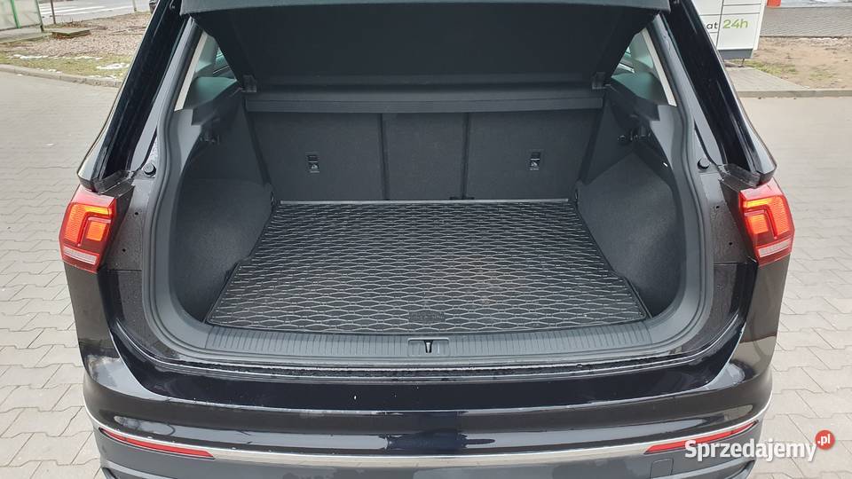 Volkswagen Tiguan 2024 r 15 TSI DSG Salon Polska relingi dachowe Lusowo