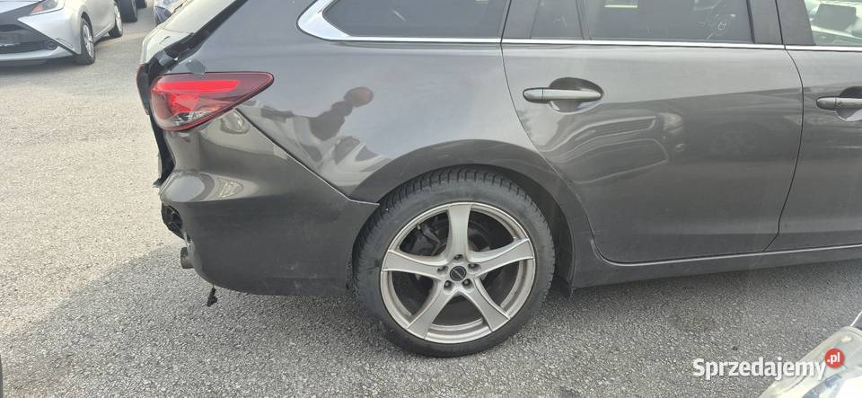 Mazda 6 uszkodzona 18r Benzyna Ostrowiec Świętokrzyski sprzedam