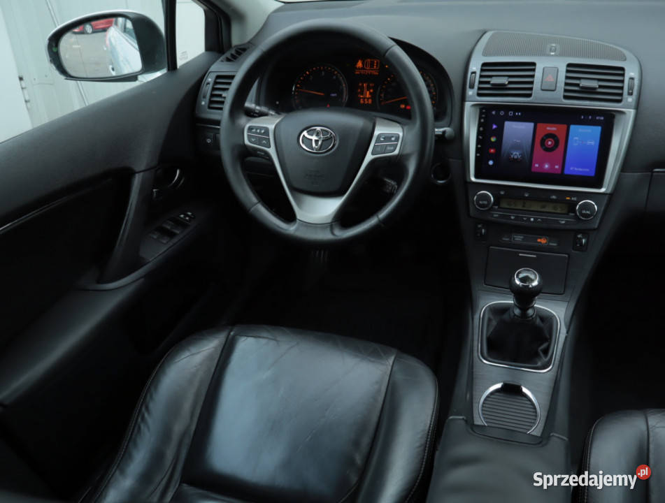 Toyota Avensis 20 D4D srebrny