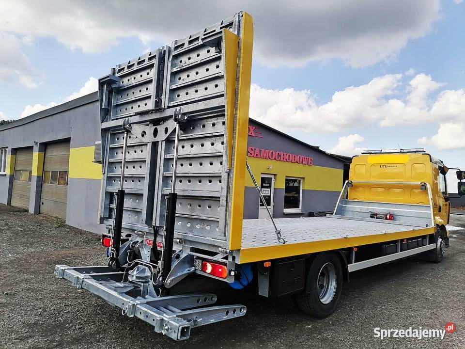 Mercedes NOWE NADWOZIE rampa hydrauliczna pomoc Rok produkcji 2026 Strachosław