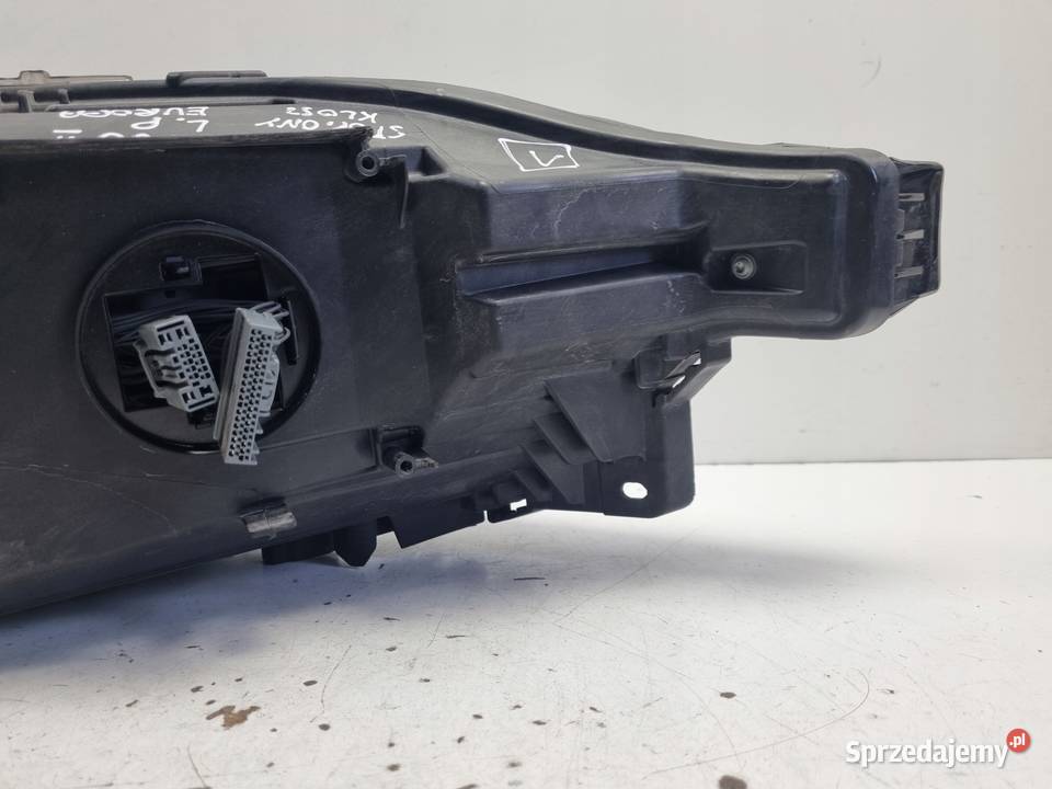 Volvo XC60 II LIFT 21 PRZEDNIA LAMPA LEWA lewy osobowe Janów