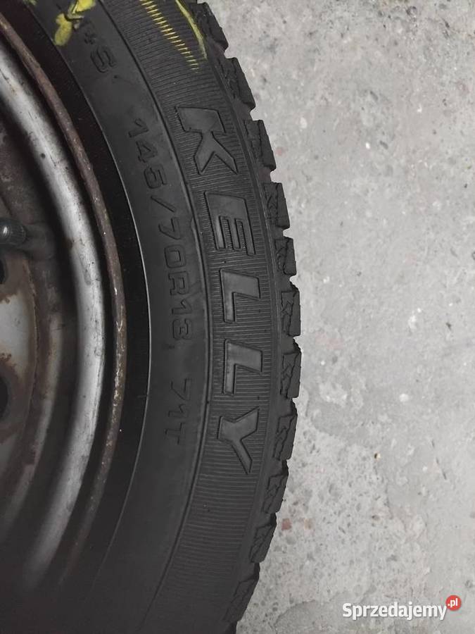 2 koła 13 z dobrymi oponami zimowymi sprzedam