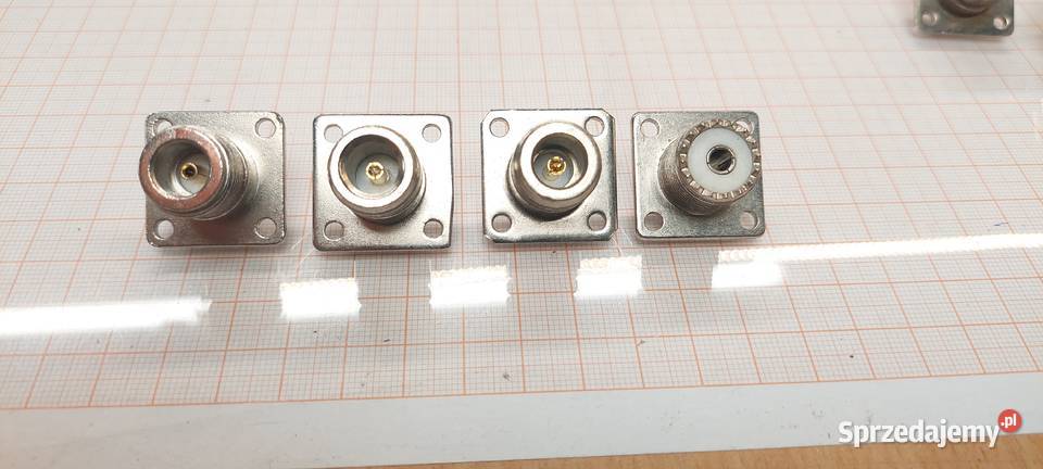 Gniazdo UC1 4 A944 Czechowice-Dziedzice sprzedam