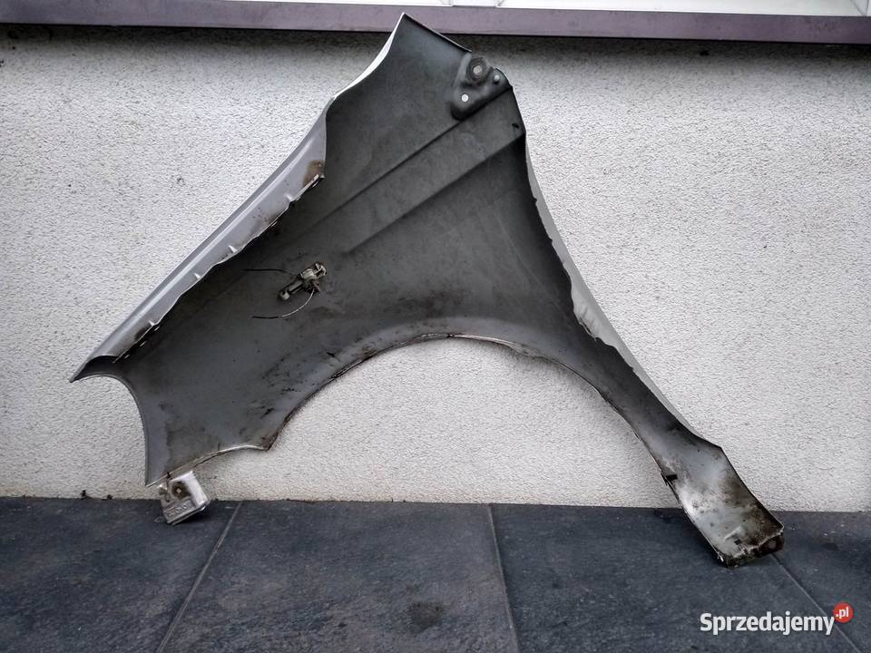 Toyota Yaris I 1 LIFT FL błotnik prawy pasażera sprzedam