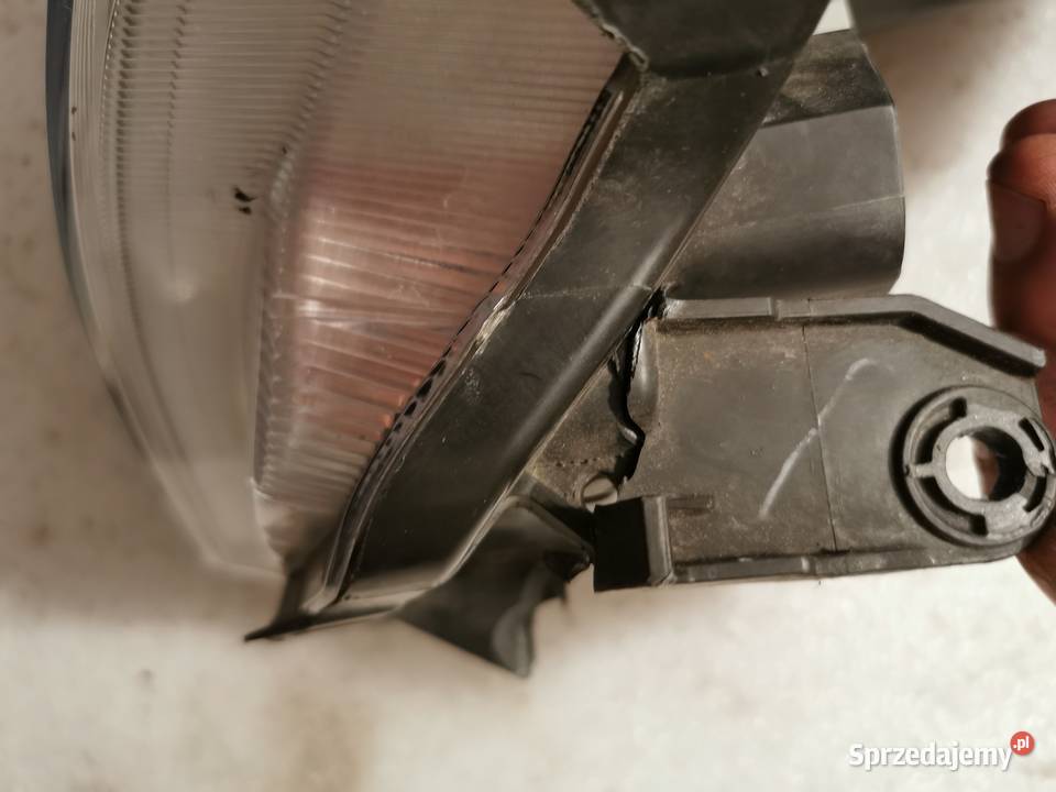 lampa przednia prawa suzuki vitara Rzeszów