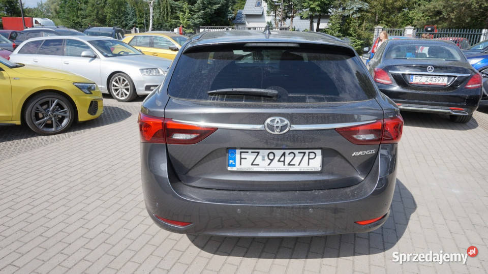 Toyota Avensis Polski salon Gwarancja III 2009 Avensis lubuskie Zielona Góra