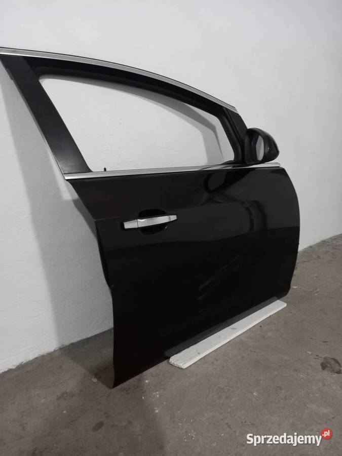 Astra j 2013 r drzwi prawy przód Starachowice