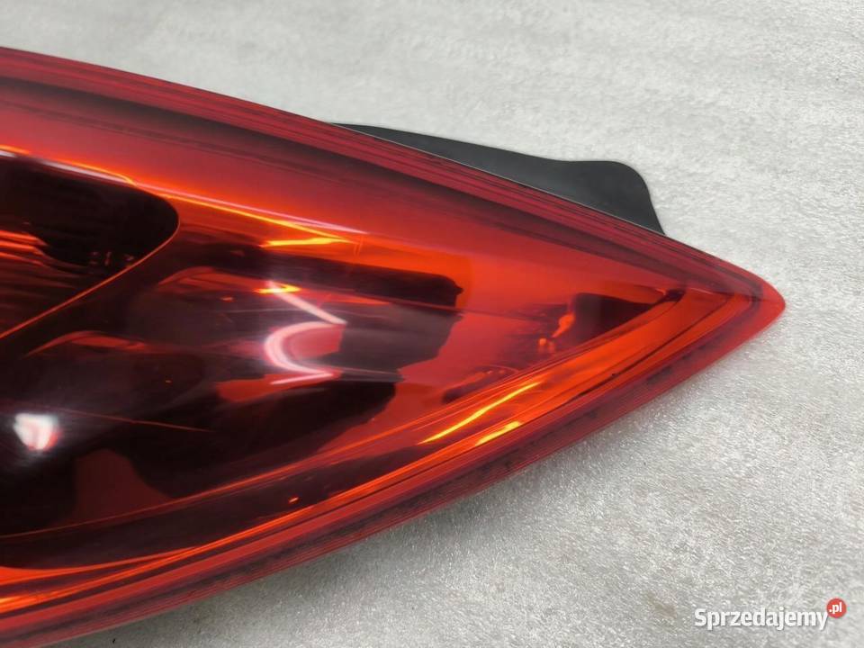 LAMPA PRAWY TYŁ OPEL INSIGNIA A osobowe Lampy cofania sprzedam