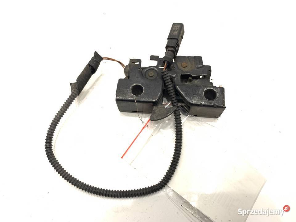 ZAMEK MASKI PRZÓD VW GOLF VII Hatchback