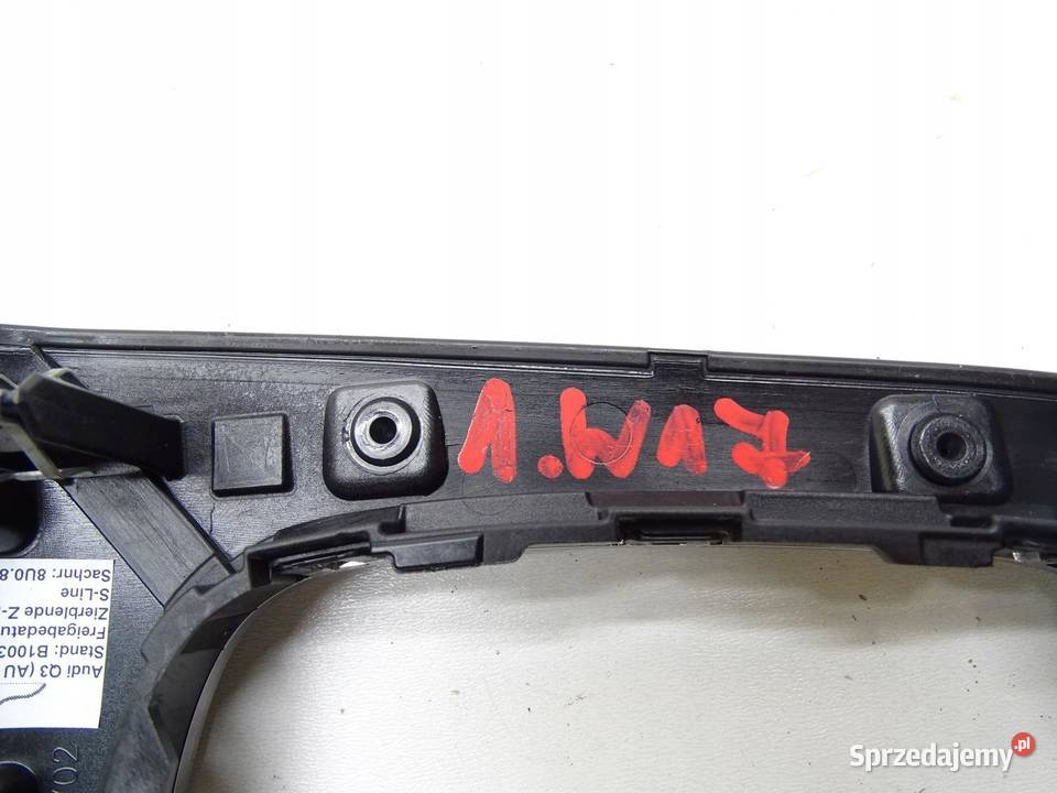 RAMKA OSŁONA LEWARKA ZMIANY BIEGÓW AUDI Q3 8U