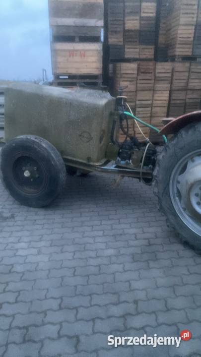 Sprzedam ślęza z małym koszem opryskiwacz Rosochów