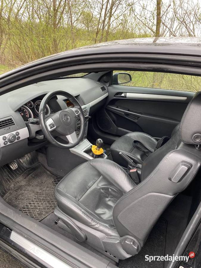 Opel Astra GTC 18 140 Konin