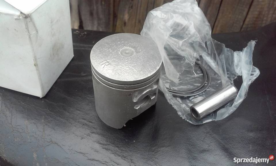 Suzuki GT 80 8050 drugi w częściach 2x silniki Barlinek sprzedam