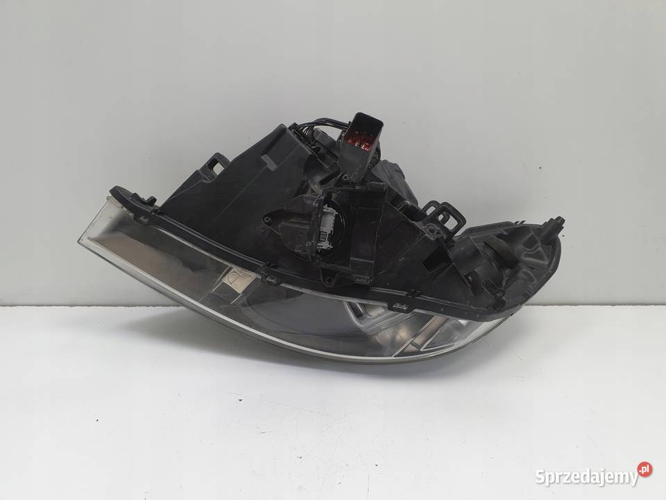 Volvo S60 II V60 10 PRZEDNIA LAMPA PRAWA PRAWY