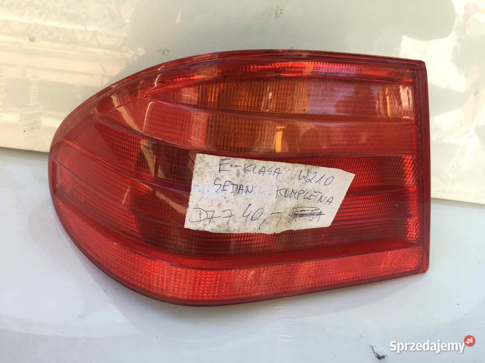 MERCEDES EKLASA W210 SEDAN LEWA LAMPA TYŁ Ostroróg
