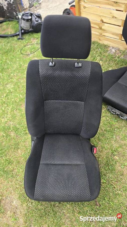 Fotele Fotel Kanapa Zestaw Suzuki Grand Vitara 2 sprzedam