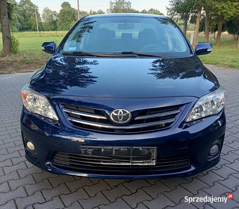 Toyota Corolla 16 Premium 2011 benzyna
