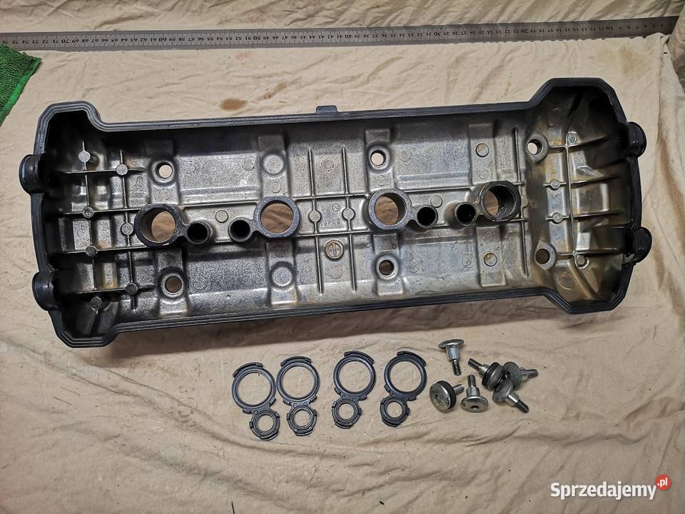 Kawasaki Z1000 201020016 Dekiel Pokrywa rozrządu Silniki i osprzęt Części motocyklowe pomorskie Słupsk