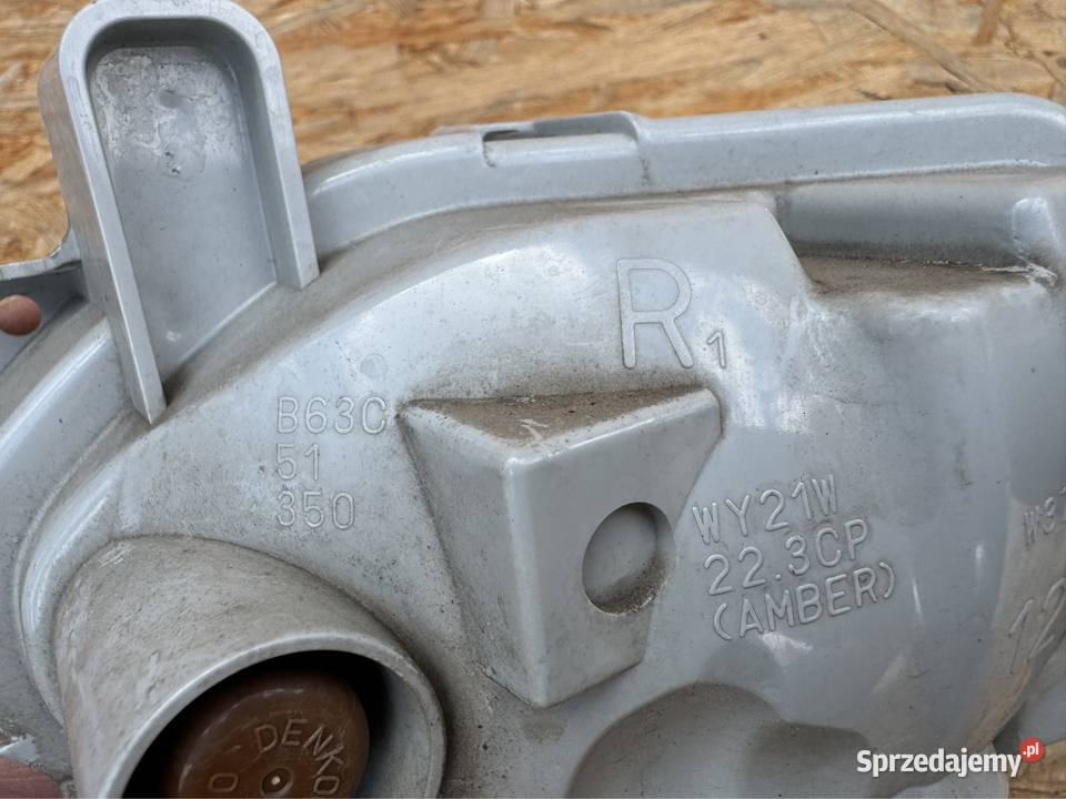Kierunkowskaz migacz zderzaka prawy Mazda 3 III Sieraków