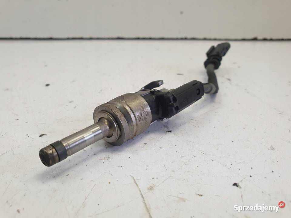 WTRYSKIWACZ Volvo V60 II 15 T WTRYSK paliwa