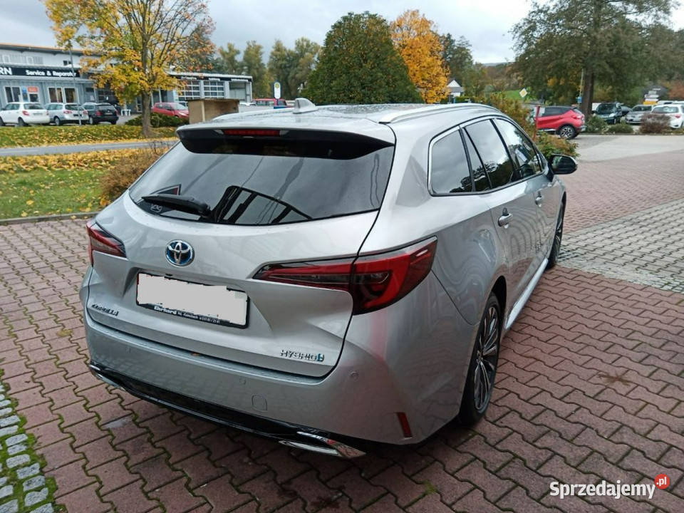 Toyota Corolla Hybryda 140 18 Pakiet Tech światła do jazdy dziennej Szczecinek