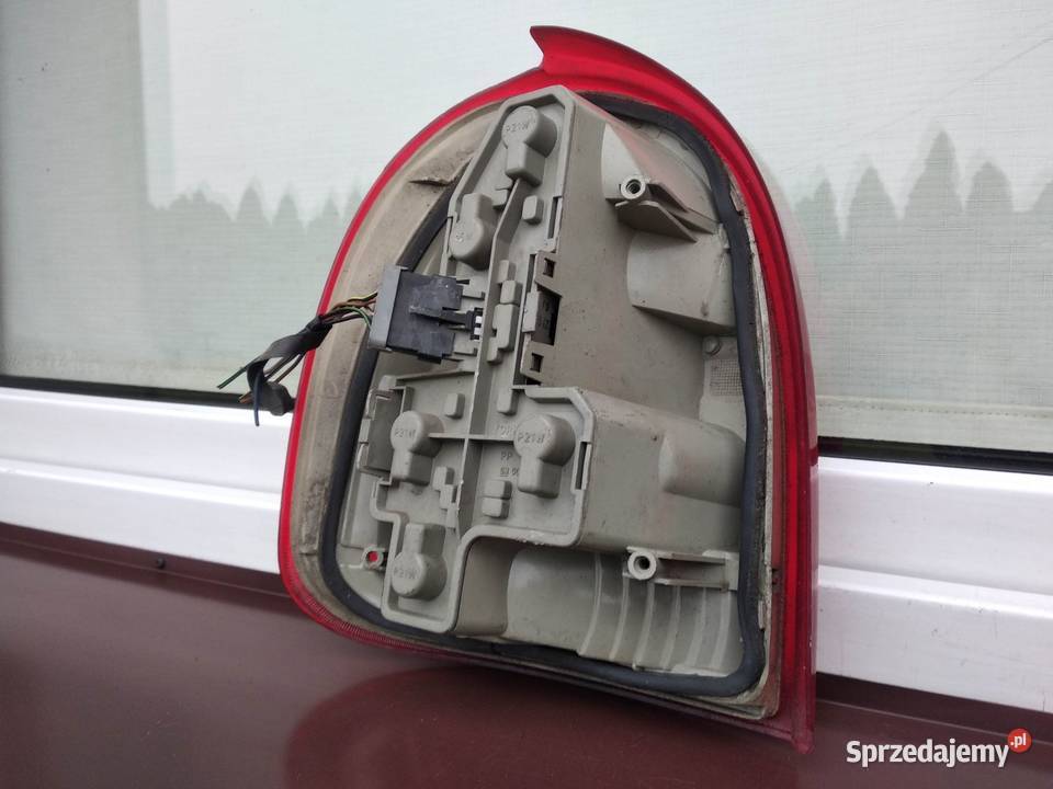 Opel Corsa B 3d lampa tyłtylna prawa wkład Sieradz