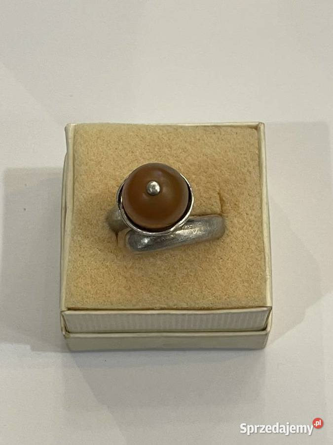 Srebrny pierścionek z kamieniem PRL próba 925 Kraków