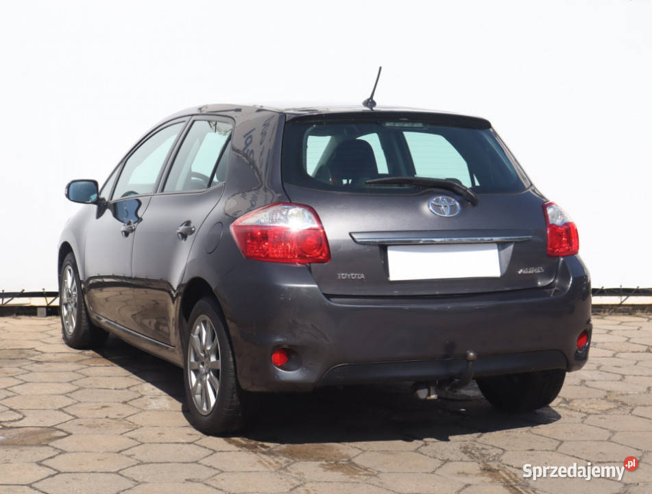 Toyota Auris 14 D4D szary Łódź