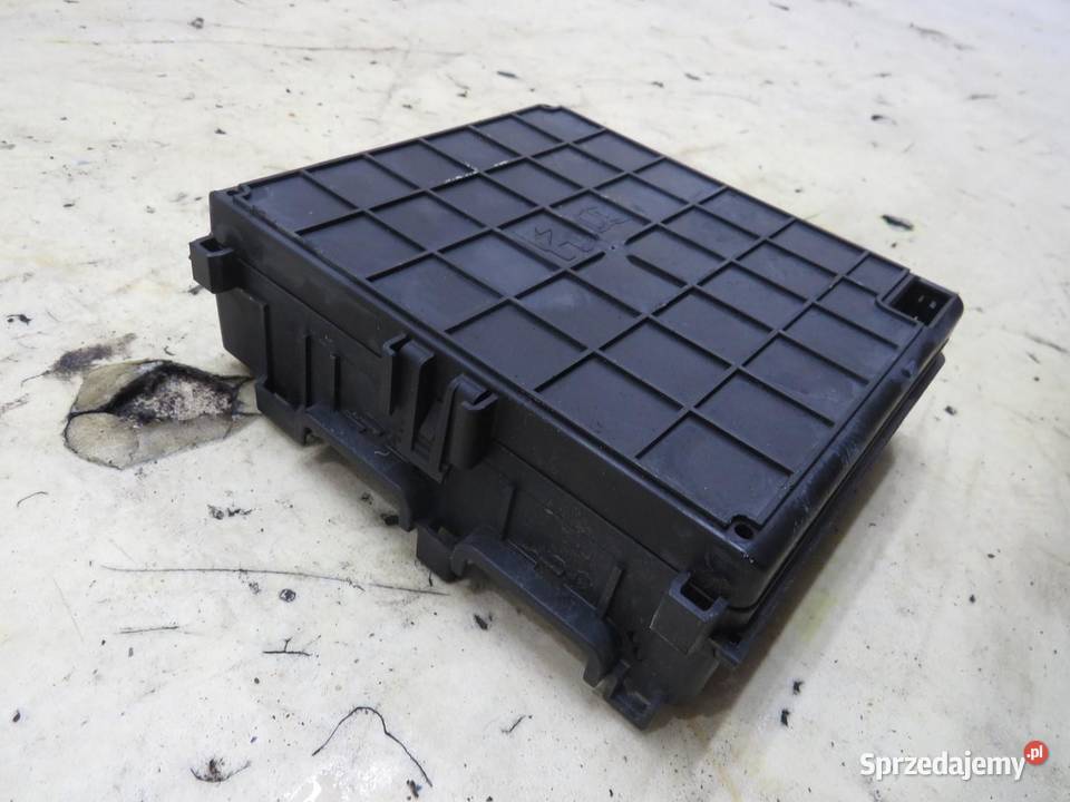 SKRZYNKA BEZPIECZNIK FORD FIESTA MK8 10 ECOBOOST