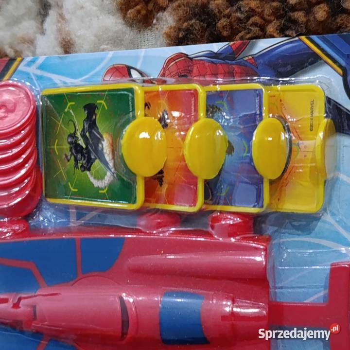 zabawkowa wyrzutnia dysków i kart z serii Marvel wielkopolskie