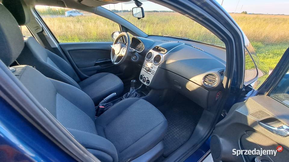 Opel Corsa D 12 Benzyna 80 5 Drzwi Zadbany Swarzędz