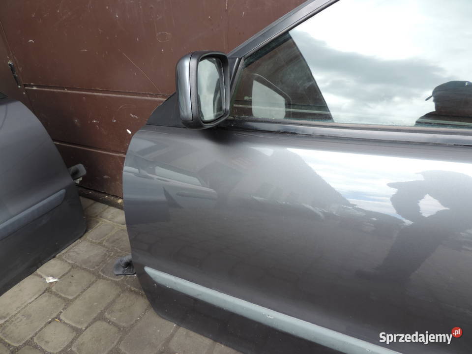 VOLVO V40 I FL DRZWI LEWY PRZÓD 34722 osobowe