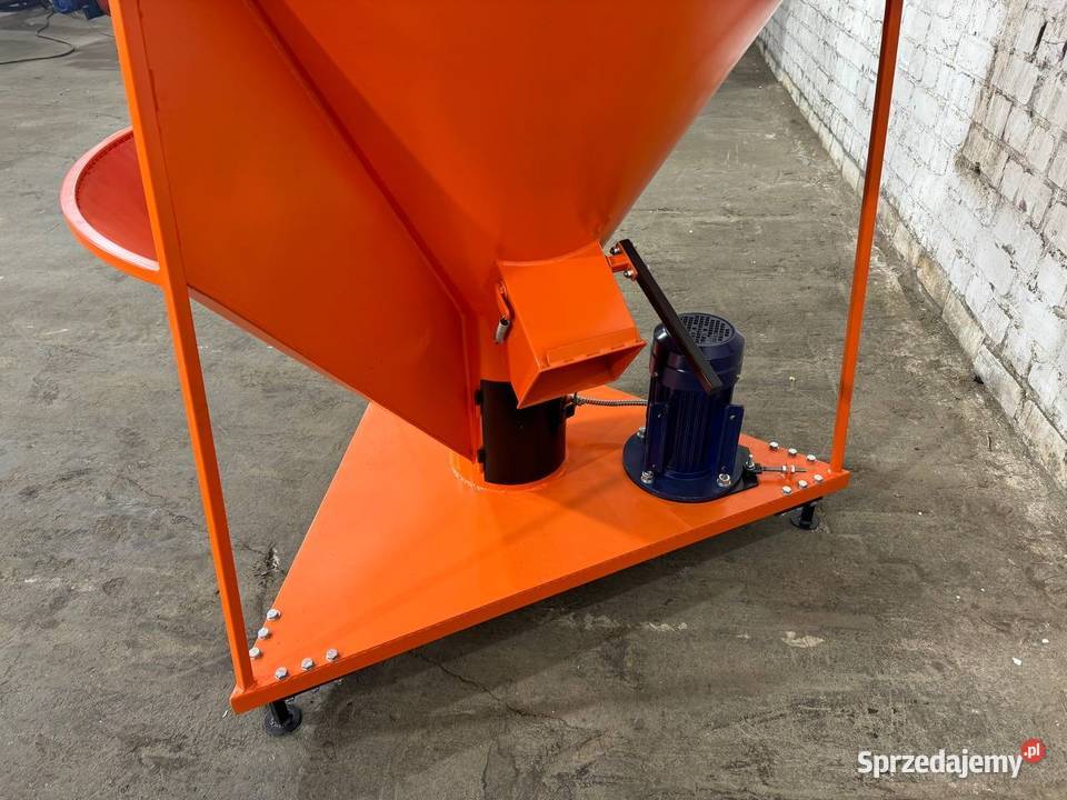 OKAZJA Karmomieszarka K 450 Poznań