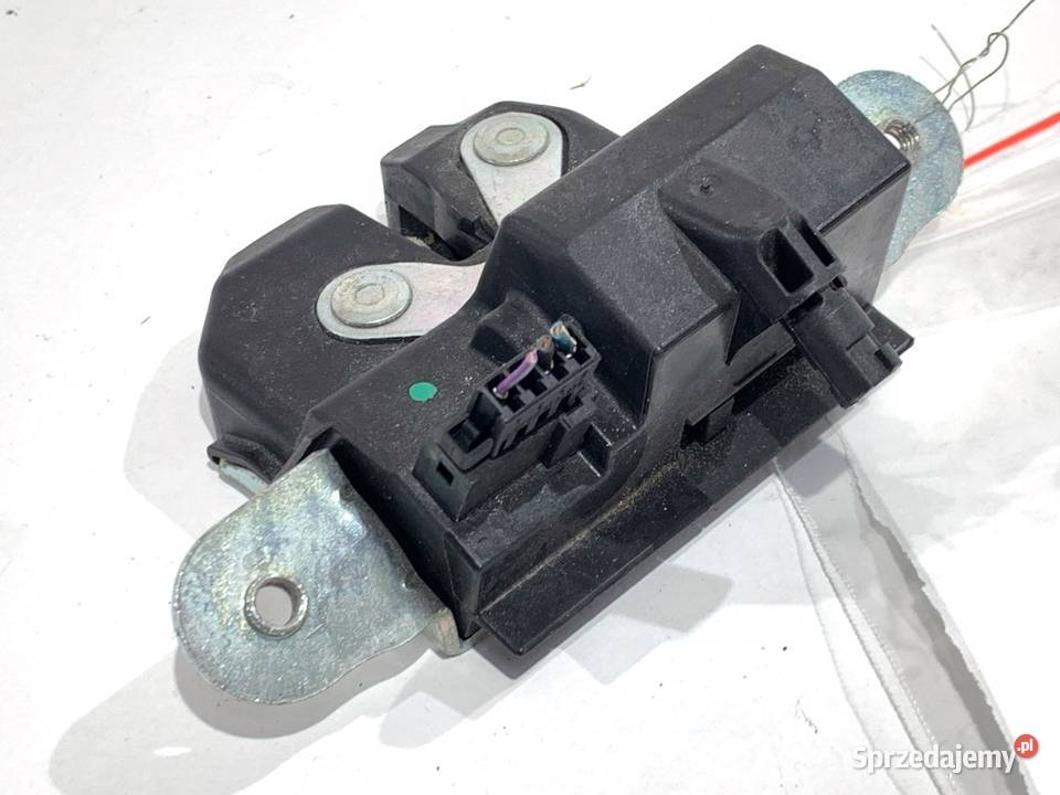 ZAMEK KLAPY TYŁ OPEL CORSA E Hatchback 39021416 podkarpackie