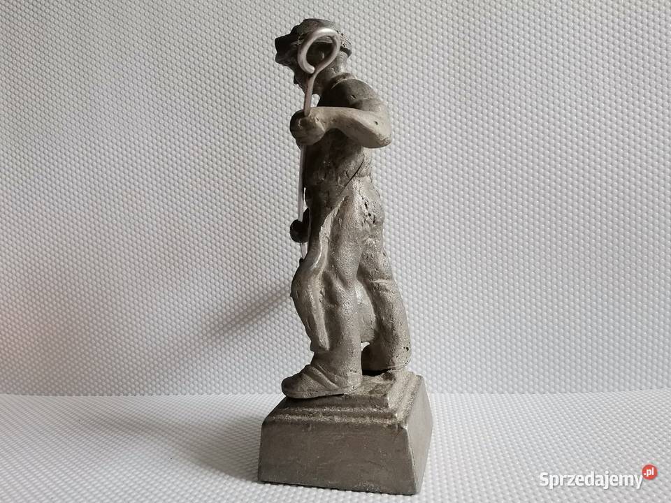 Stara duża figurka metalowa Hutnik PRL Katowice