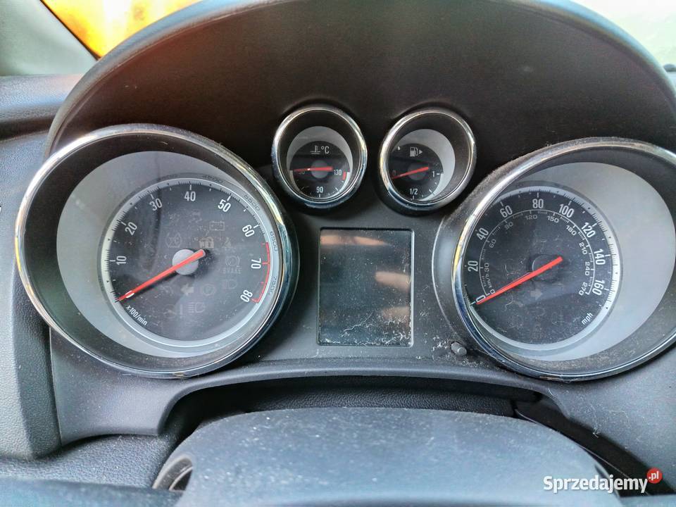 Opel Astra J 2011 r dawca części kod lakieru Z