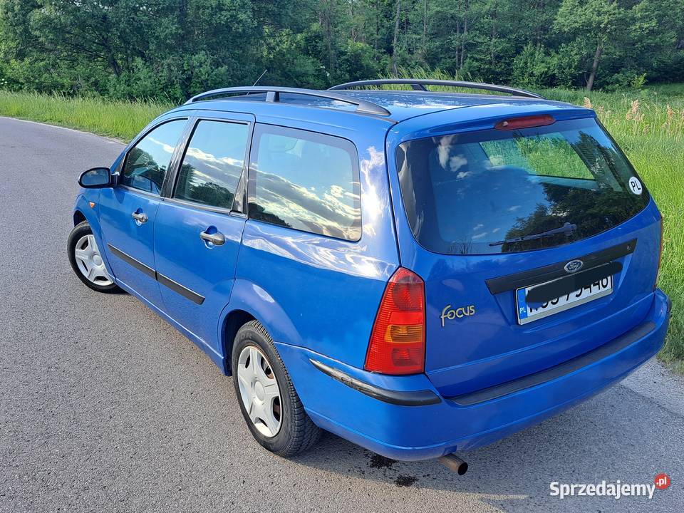 Sprzedam Forda Focusa 16 benzyna 2004r nieuszkodzony sprzedam