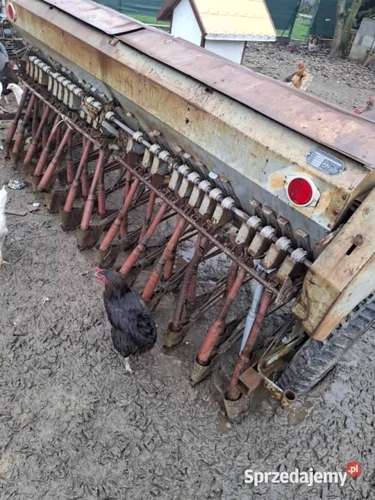 Siewnik poznaniak 27m z grabkami Dębica