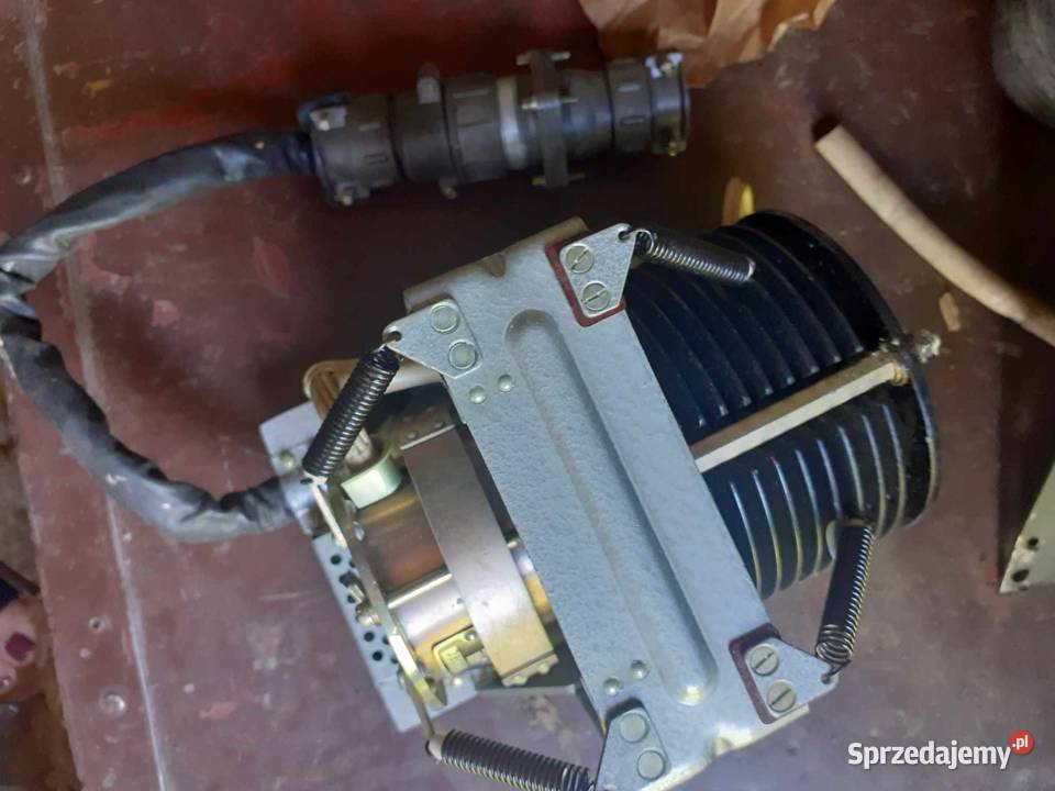 Węglowy regulator napięcia RUG82 Dębica