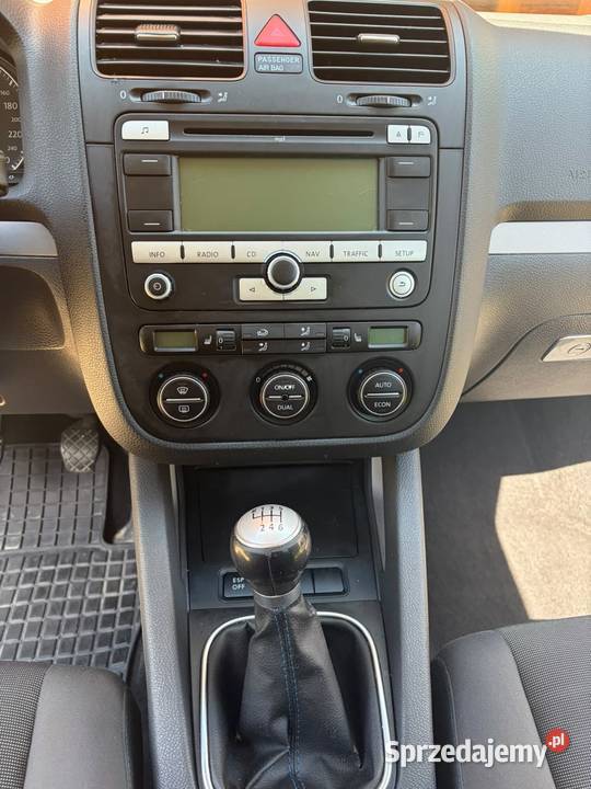 Volkswagen Golf V 19 TDI BLS 105 6bieg 5D bogate Rok produkcji 2007 Brzozów