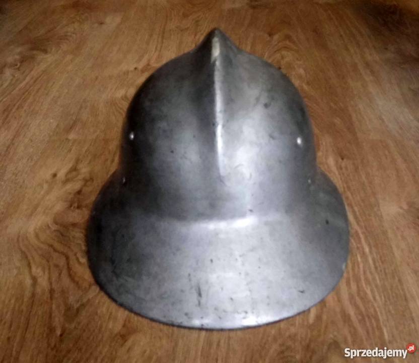 Stary hełm strażacki z emblematem PIĘKNY Kraków