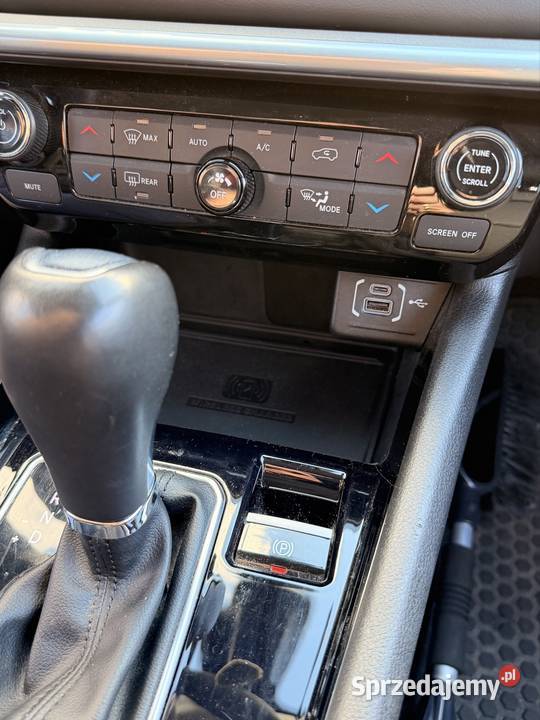 Jeep compass 13 benzyna automat 1szy właściciel nieuszkodzony Warszawa sprzedam