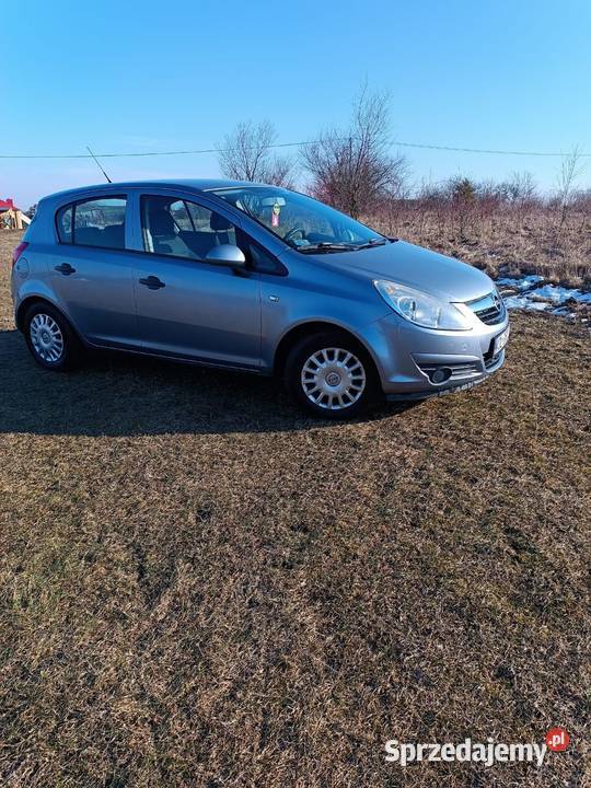 Opel corsa D 12 benzyna