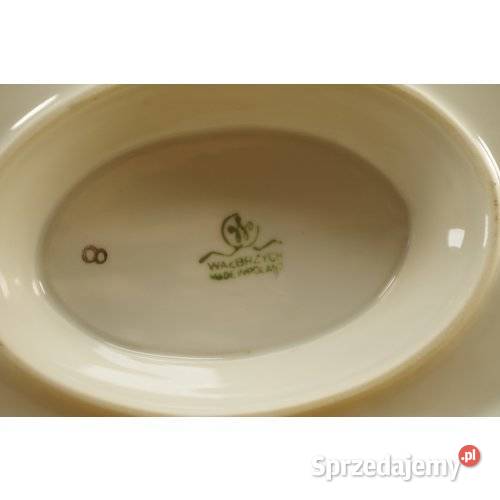Porcelana Wałbrzych sosjerka i 3 spodki ze sprzedam