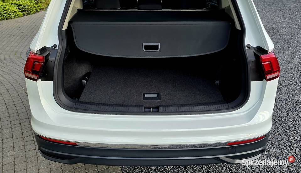 VW Tiguan 2024 20 benzyna 190 4motion 19 Samochody osobowe Warszawa