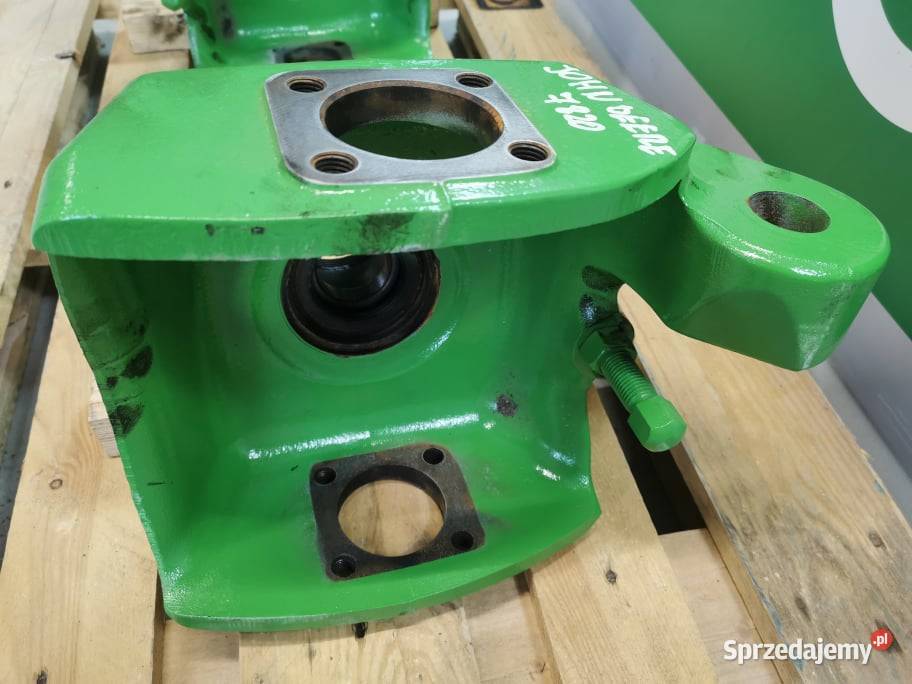 Zwrotnica lewa John Deere 7820 Wilkowo